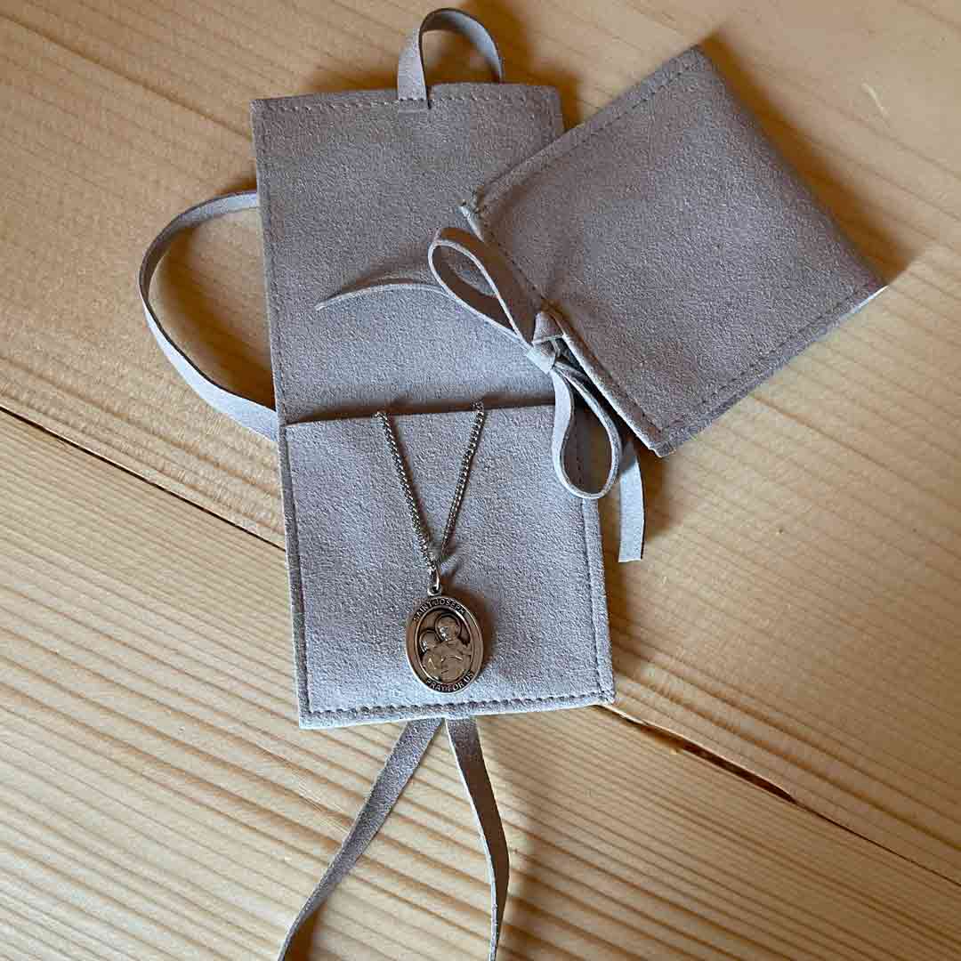 Protective Pouch Grey – F.A. Dumont Wholesale